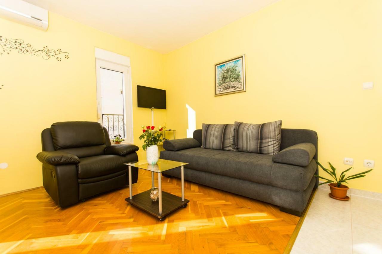 Apartman Ruza Apartment Trogir Exterior photo
