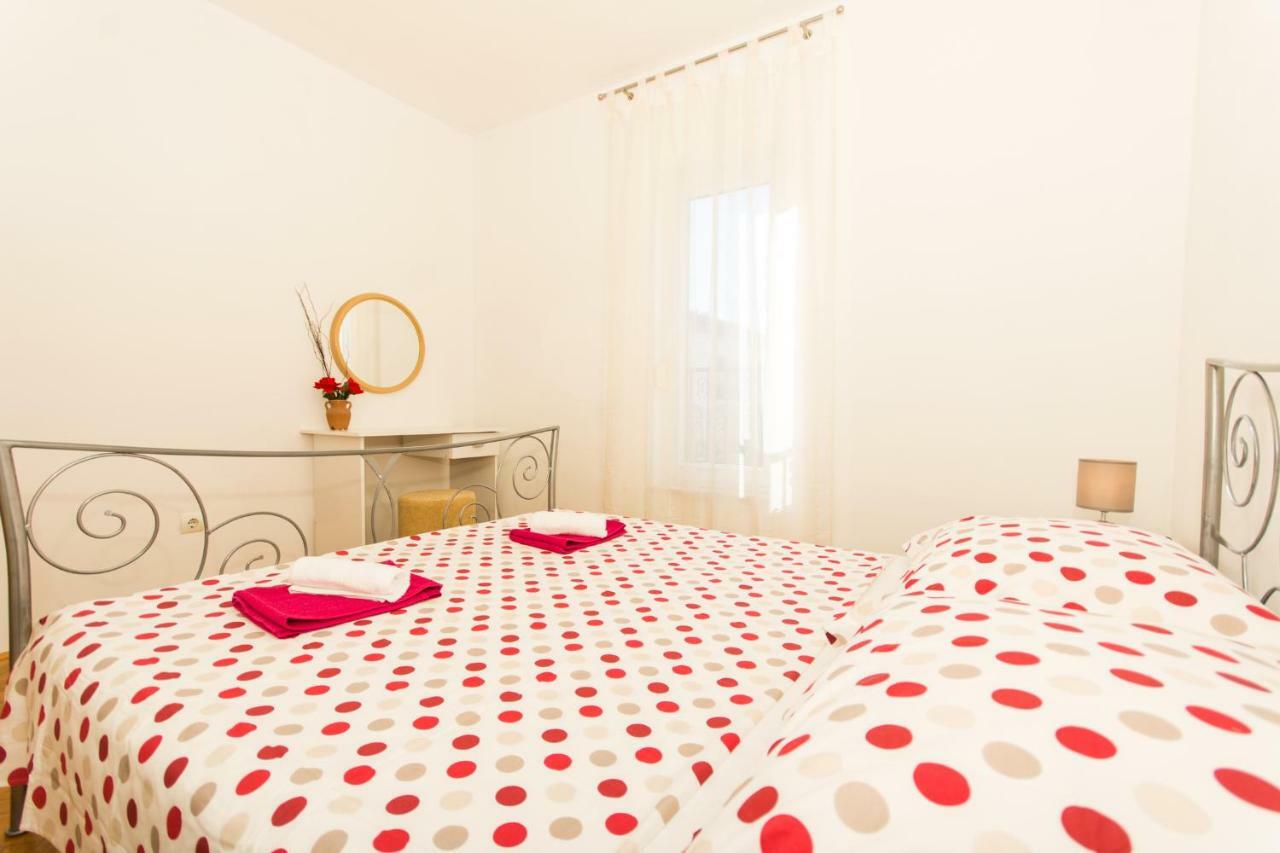 Apartman Ruza Apartment Trogir Exterior photo